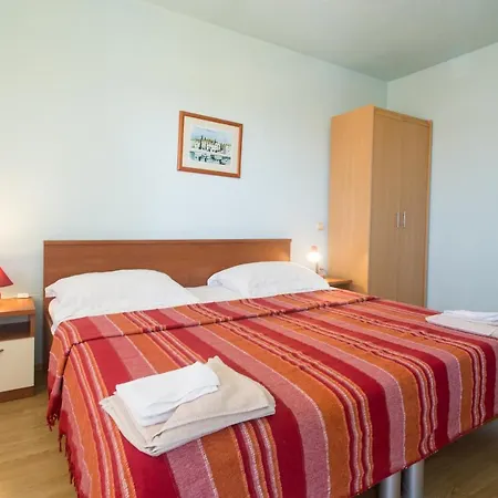 Fifty One Apartment Trogir Exterior photo