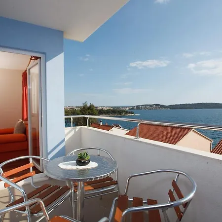 Fifty One Apartment Trogir Exterior photo
